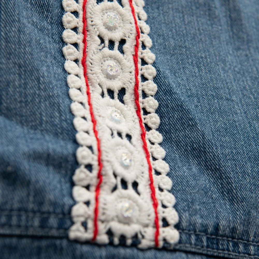 Blue Denim Vest VTG 90s Lace Trim Embroidery Boho CottageCore Western Artsy Y2K - Picture 8 of 8